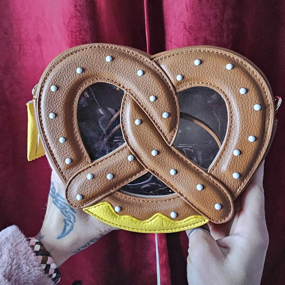 Cute pretzel bag
